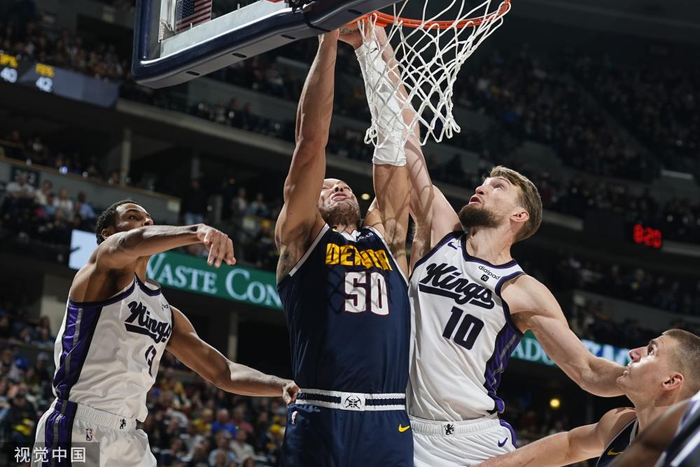 容在面对湖 容在面对湖